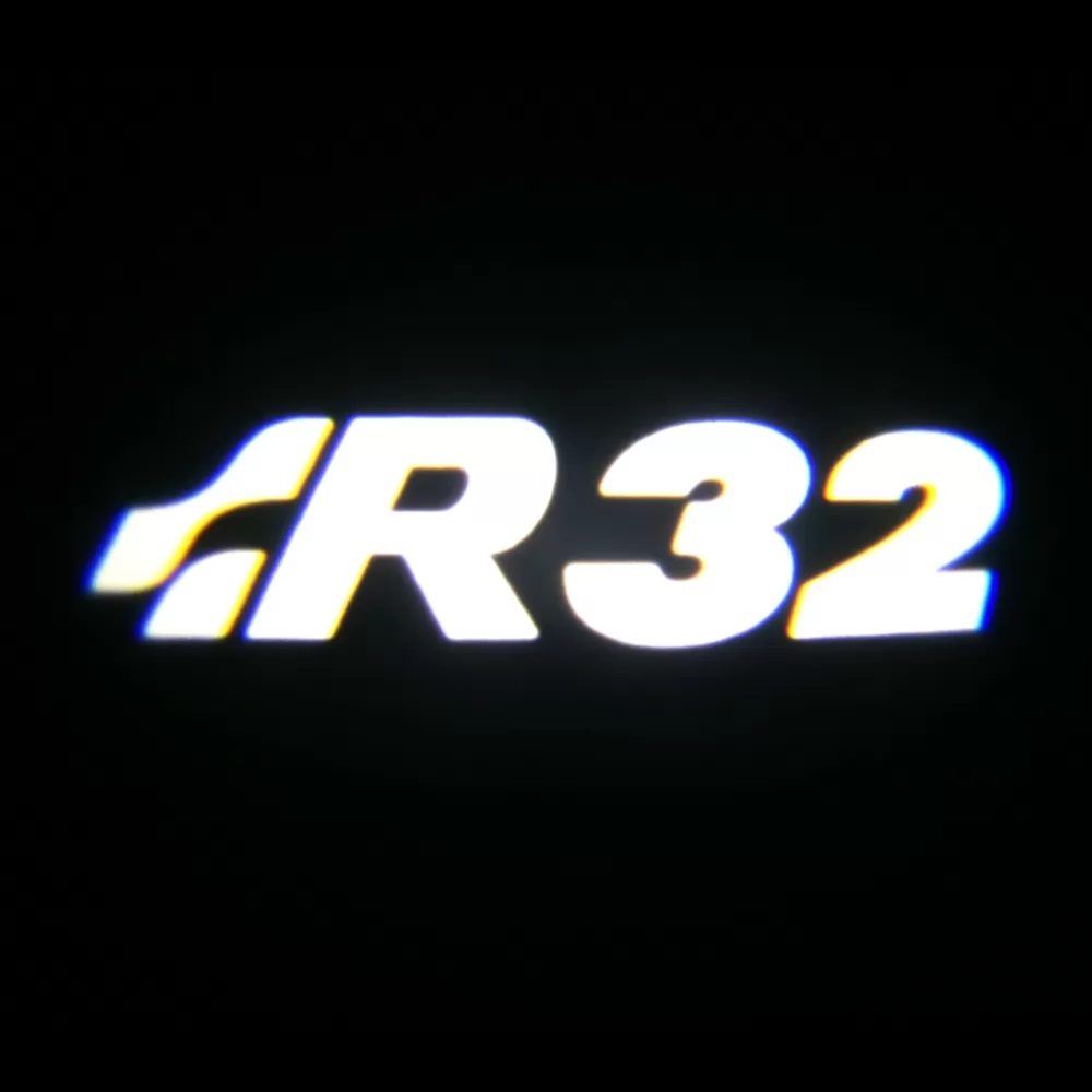 R32